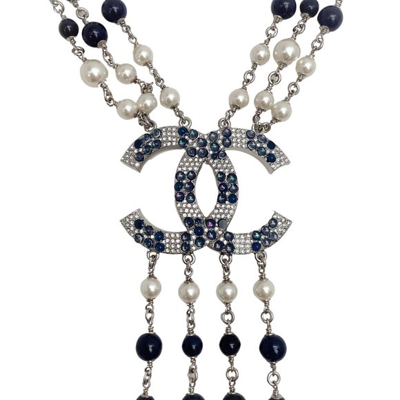 Chanel Pearl And Navy Crystals 2019 Necklace - Picture 3 of 5